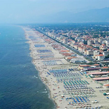 La Casa Della Ceramista By Interhome Apartment Viareggio