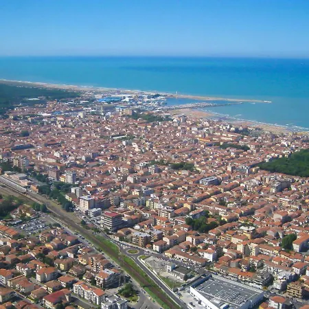 La Casa Della Ceramista By Interhome Apartment Viareggio