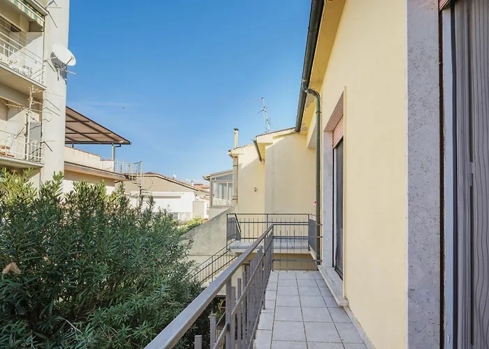 La Casa Della Ceramista By Interhome